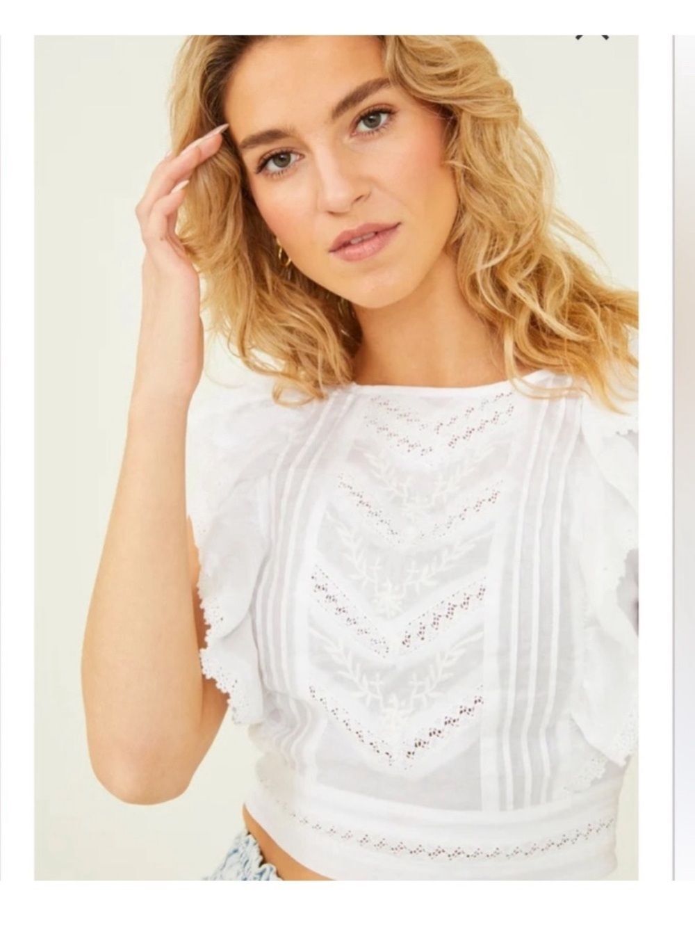 Altar'd State Womens White Solid Square Neck Smocked Ruffle Lace Crop Top S - Picture 2 of 9